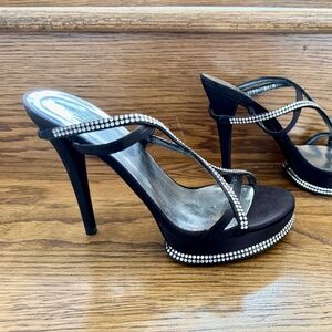 Stuart Weitzman Black Satin Strappy Stiletto 8.5 NWOB